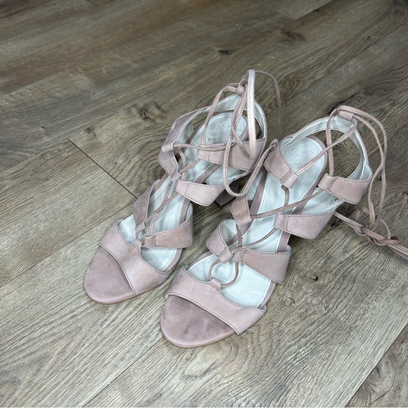 Vince Camuto WINOLA heel in leather - Size 9 - Picture 4 of 8